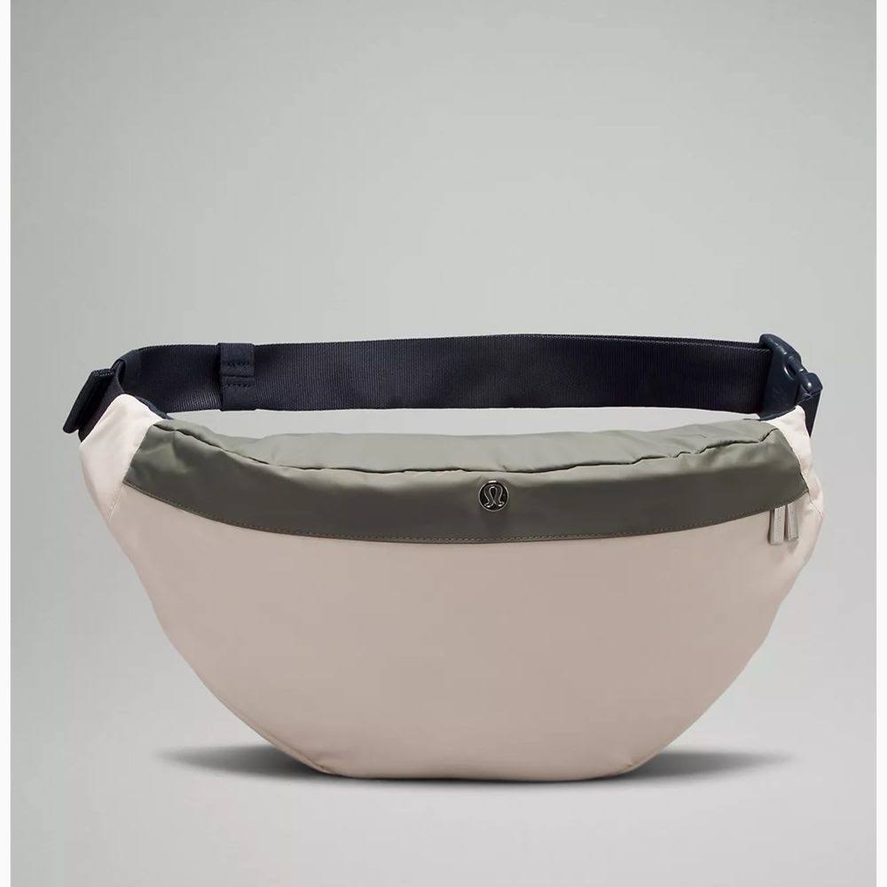 Lululemon Large Classic Belt 3.5 L